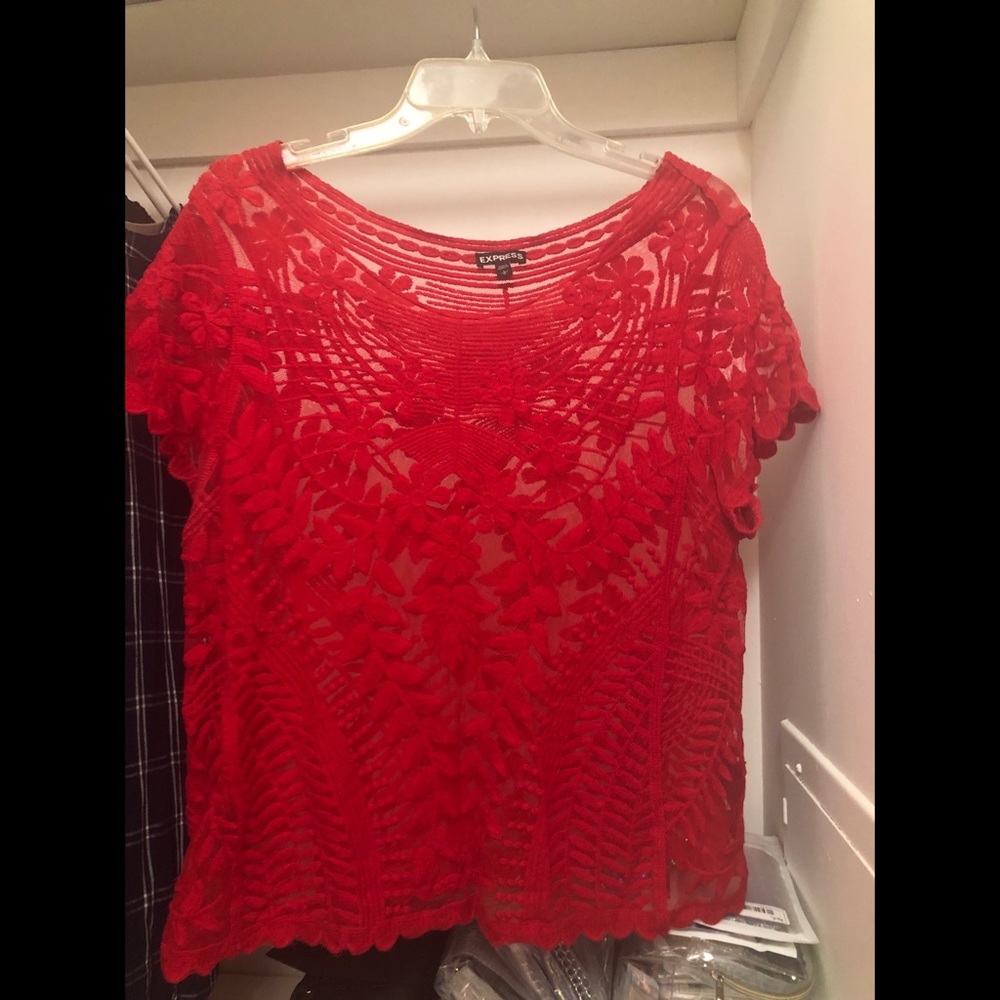 Red Lace Express Top ❣️